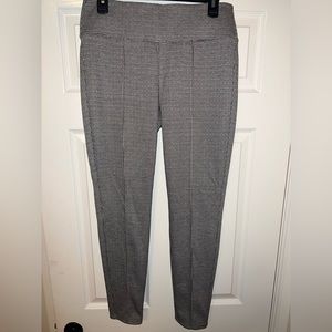 Nine West houndstooth leggings (black and brown) Size M